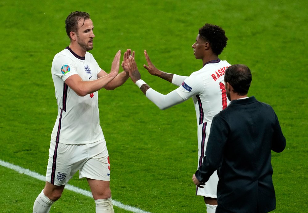 英格兰鏖战瑞士，蒂亚戈刷新纪录