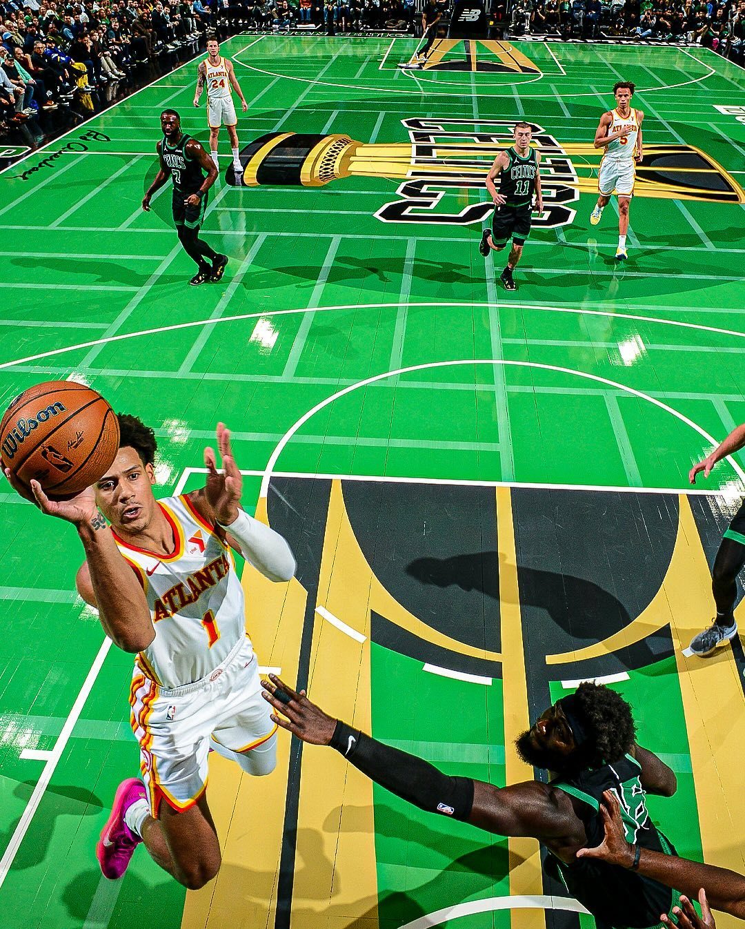 凯尔特人横扫鹈鹕，米切尔惊艳四座