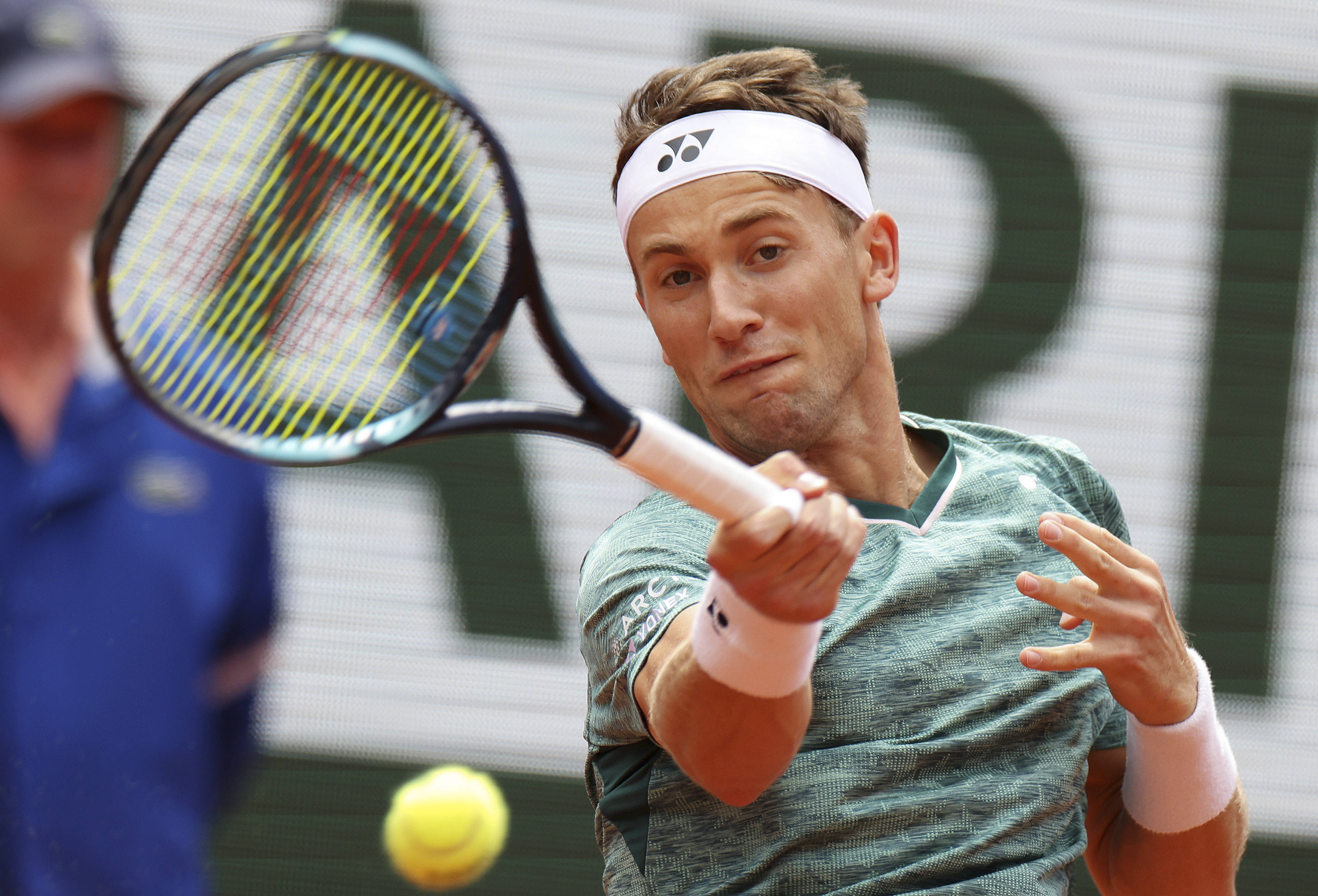 法网险胜蒙特卡洛大师赛，鲁德高光表现