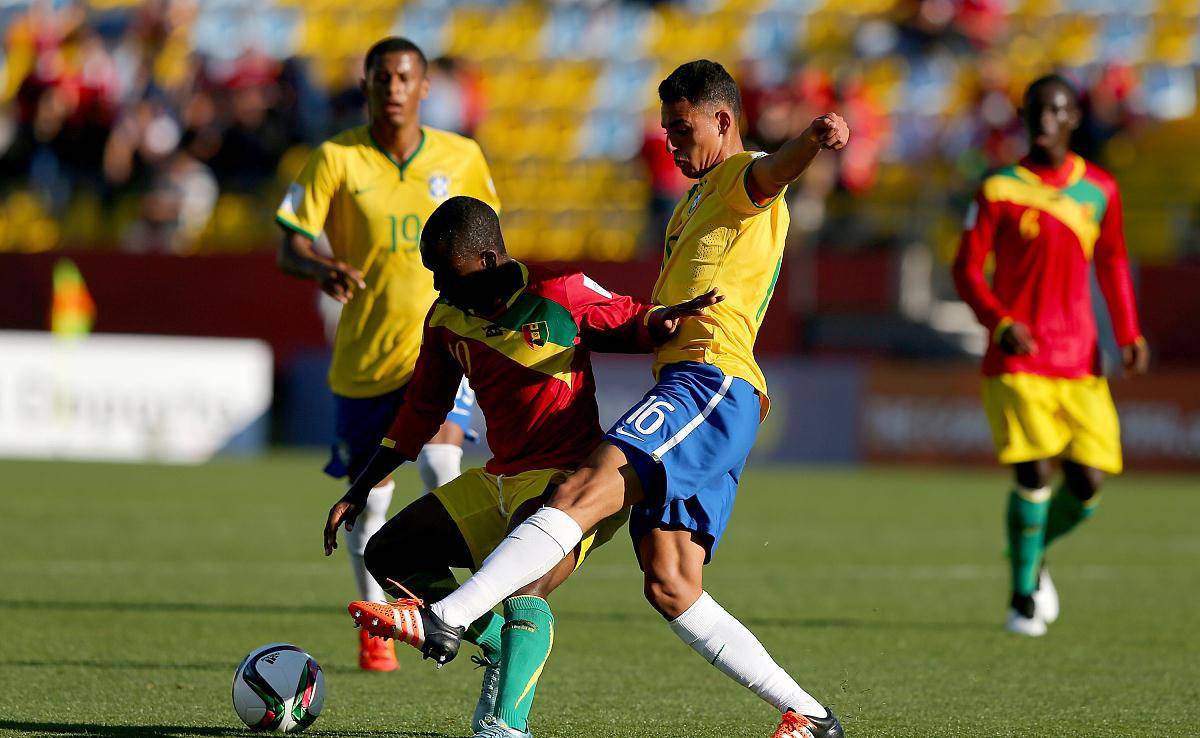 阿斯顿马丁绝杀雷诺车队，佩雷兹状态火热