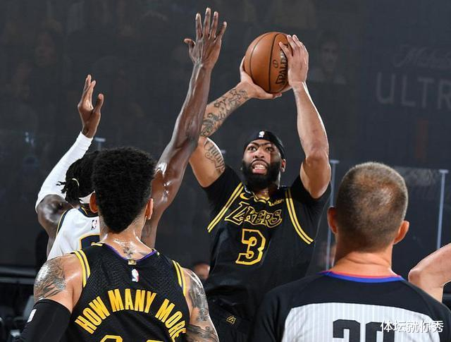 天津队轻取火箭，浓眉哥关键制胜