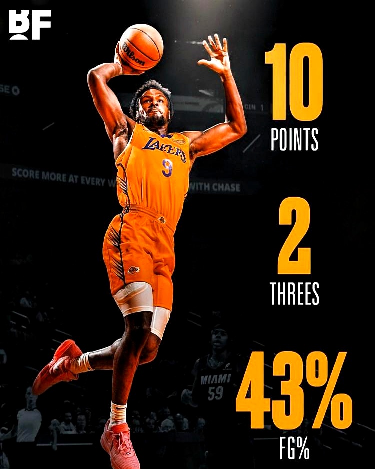 湖人逆转尼克斯，布克刷新纪录