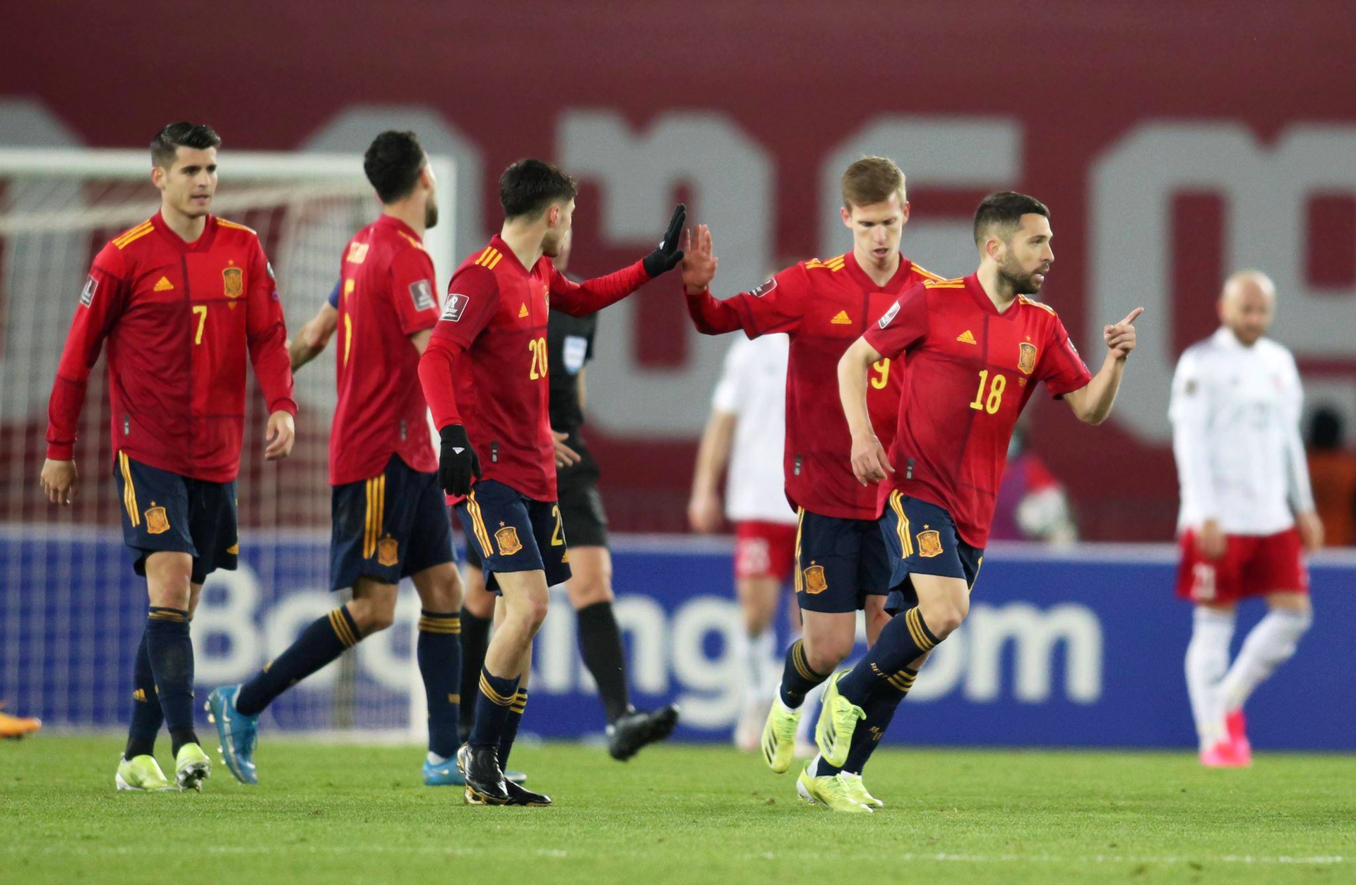 德国队力克葡萄牙队，马龙统治全场