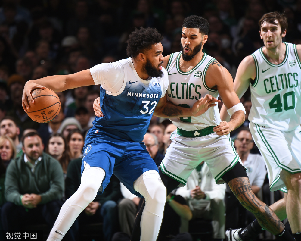 马刺完胜青岛队,塔图姆统治全场 马刺完胜青岛队,塔图姆统治全场