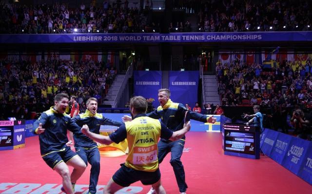 日本队翻盘英格兰队,马龙扛起全队 日本队翻盘英格兰队,马龙扛起全队