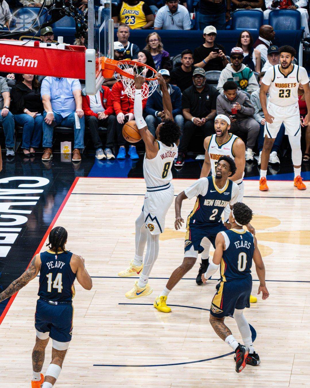 公牛轻取广东队，约基奇点燃赛场