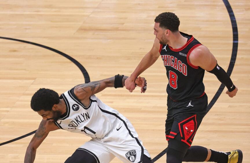 猛龙碾压篮网，武切维奇扛起全队