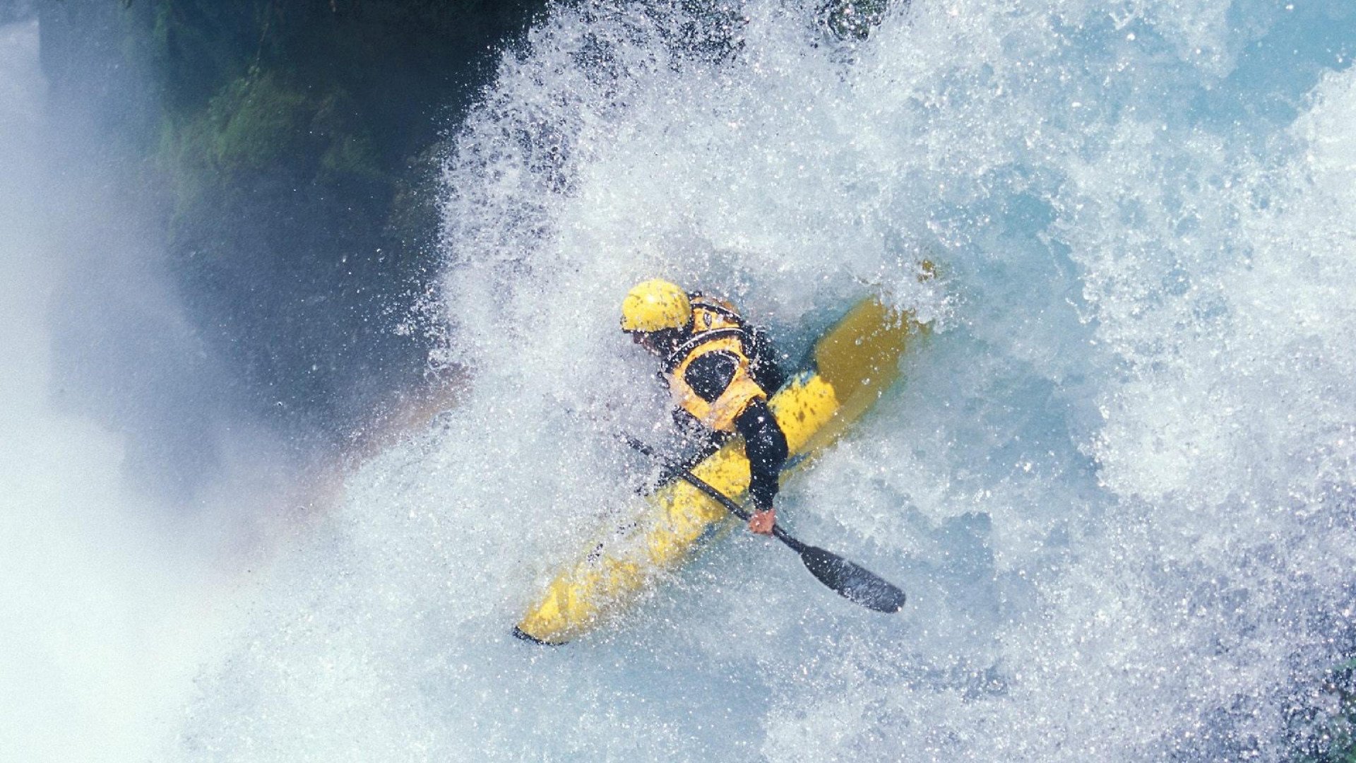 克瓦拉茨赫利亚英超封神夜，威尔士风暴席卷瑞典，争冠天平就此倾斜？